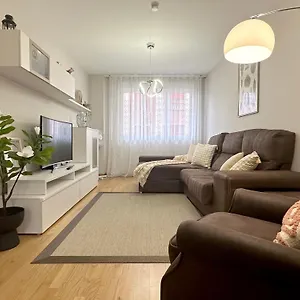  Apartamento 2k - Junto Al Casco Viejo España